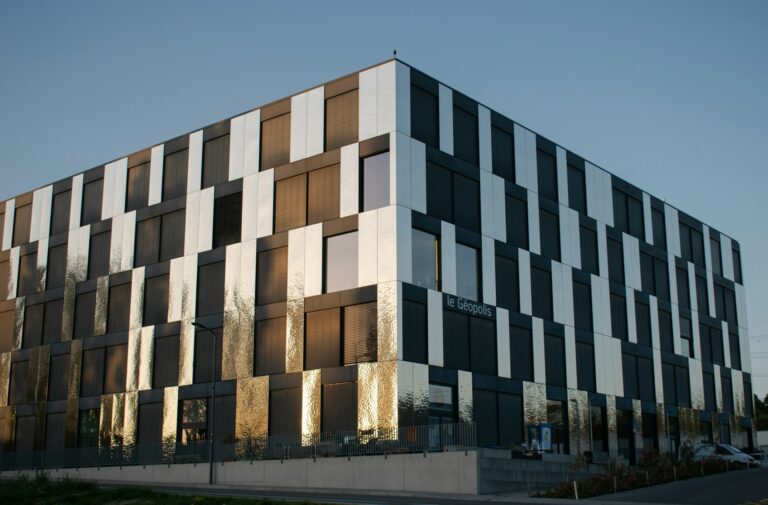 3D Visualization & Digital Twins